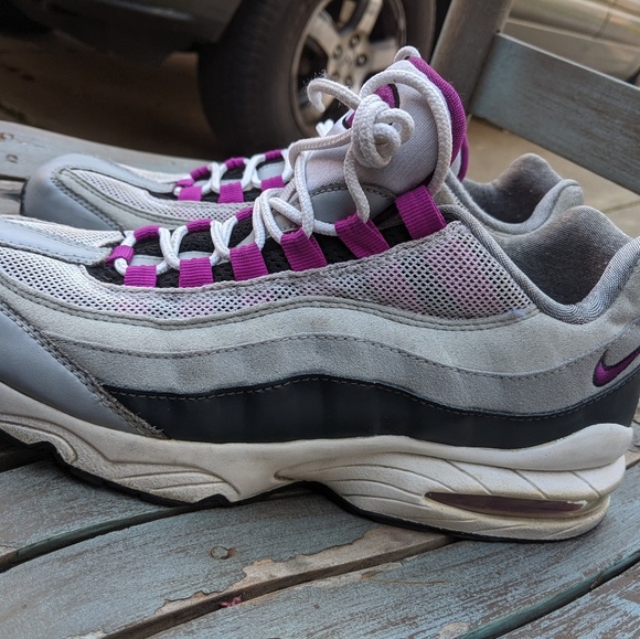 womens nike air max size 10